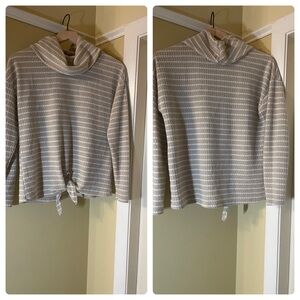 Fred David Striped Top with Front Tie Hem. Beige/White Sz. S
